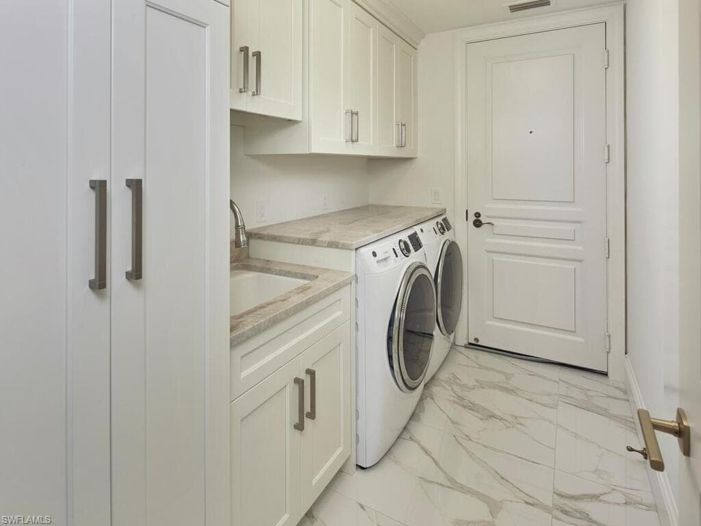 970 Cape Marco Dr 1207, Marco Island, FL 34145-26