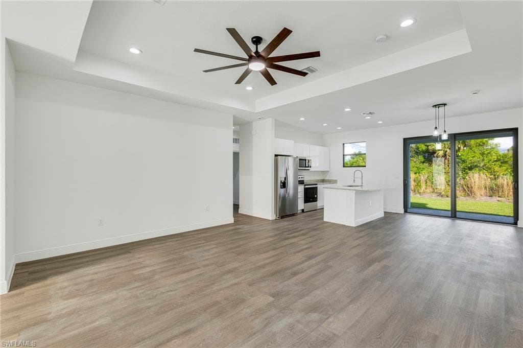 386 Palencia Ave, Lehigh Acres, FL 33974-4