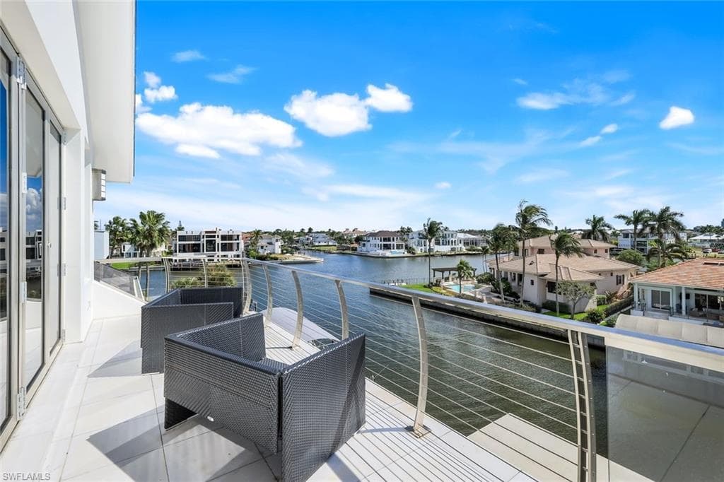 260 Channel Dr, Naples, FL 34108-22