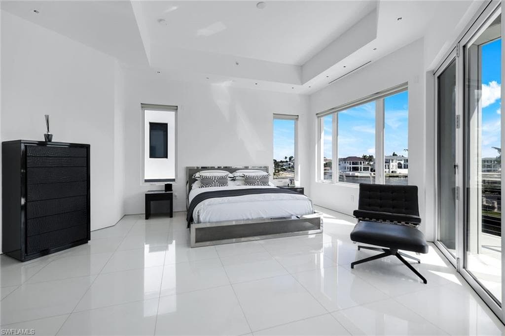 260 Channel Dr, Naples, FL 34108-30