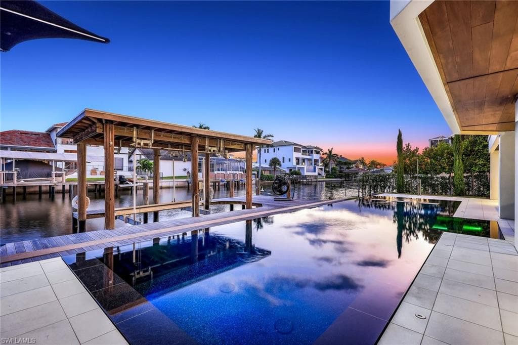 260 Channel Dr, Naples, FL 34108-41