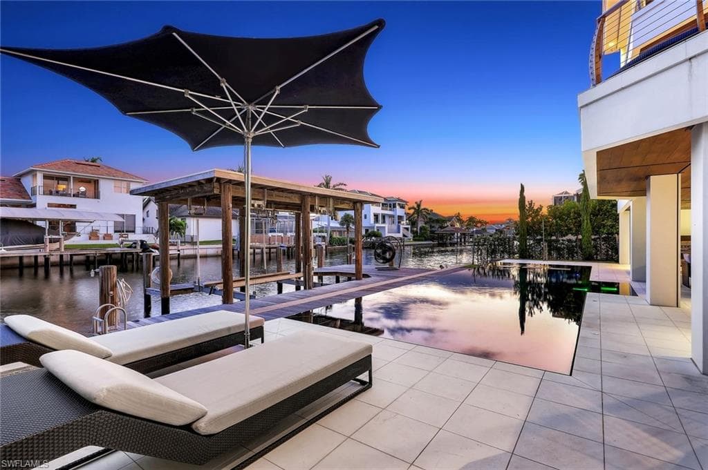 260 Channel Dr, Naples, FL 34108-43