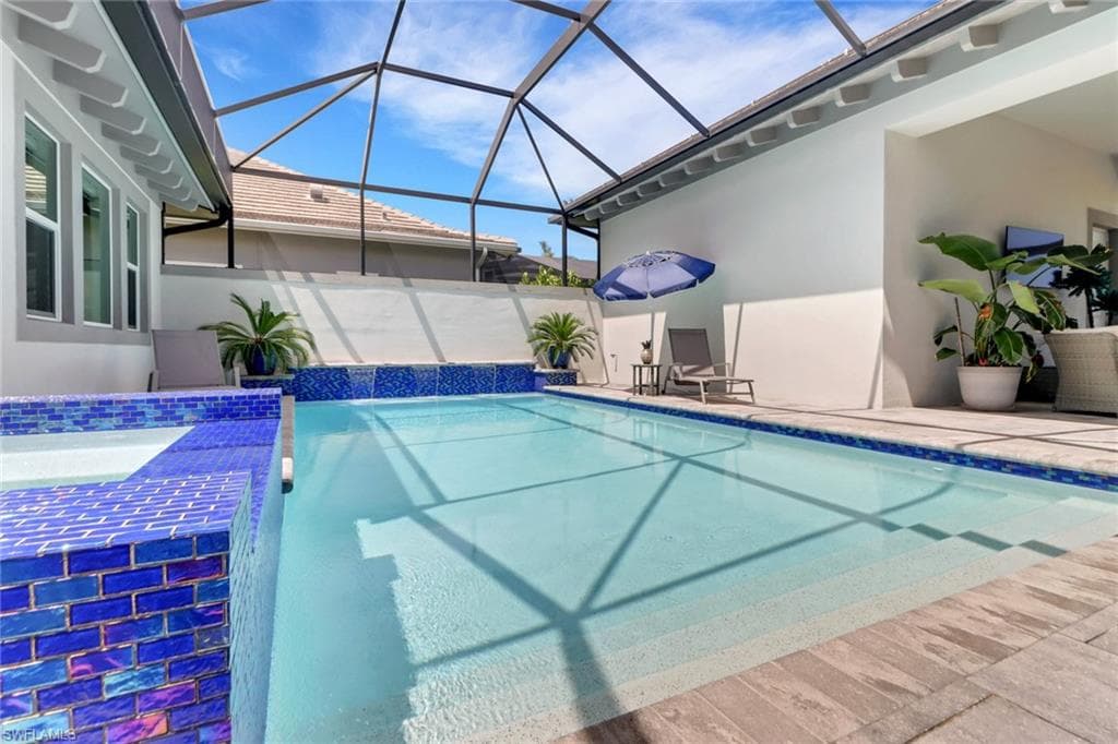 6257 Negril Isle Dr, Naples, FL 34113-23