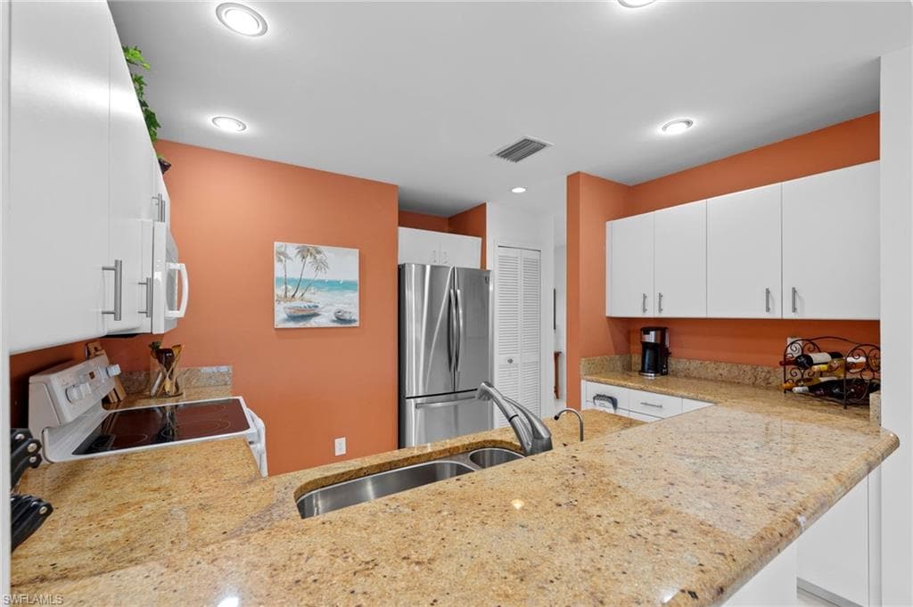 8291 Grand Palm Dr 4, Estero, FL 33967-23