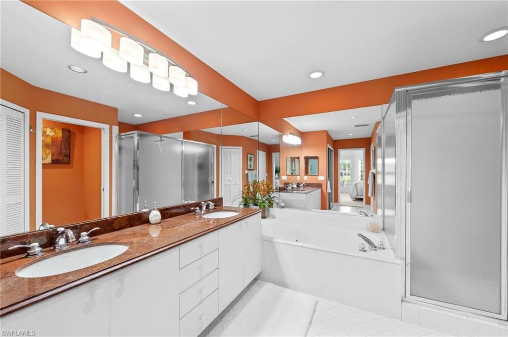 8291 Grand Palm Dr 4, Estero, FL 33967-31