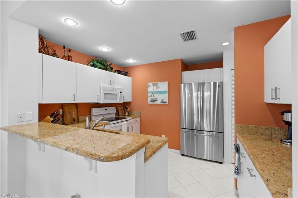 8291 Grand Palm Dr 4, Estero, FL 33967-3