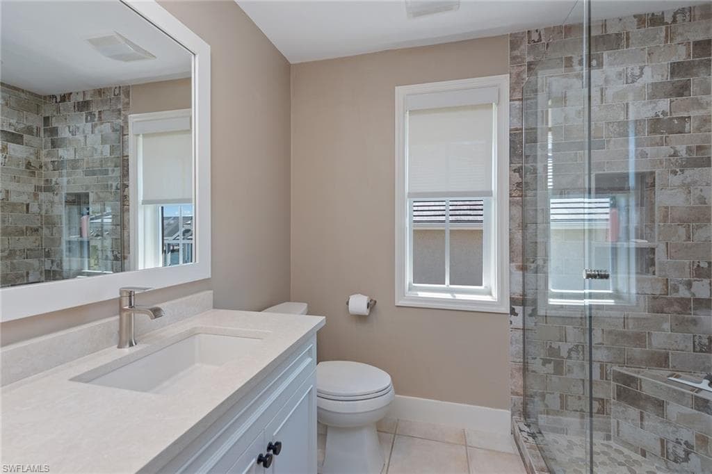 549 Tigertail Ct, Marco Island, FL 34145-21