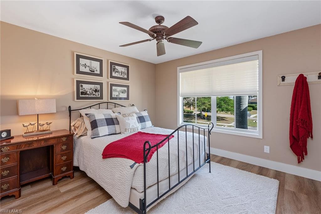 549 Tigertail Ct, Marco Island, FL 34145-22