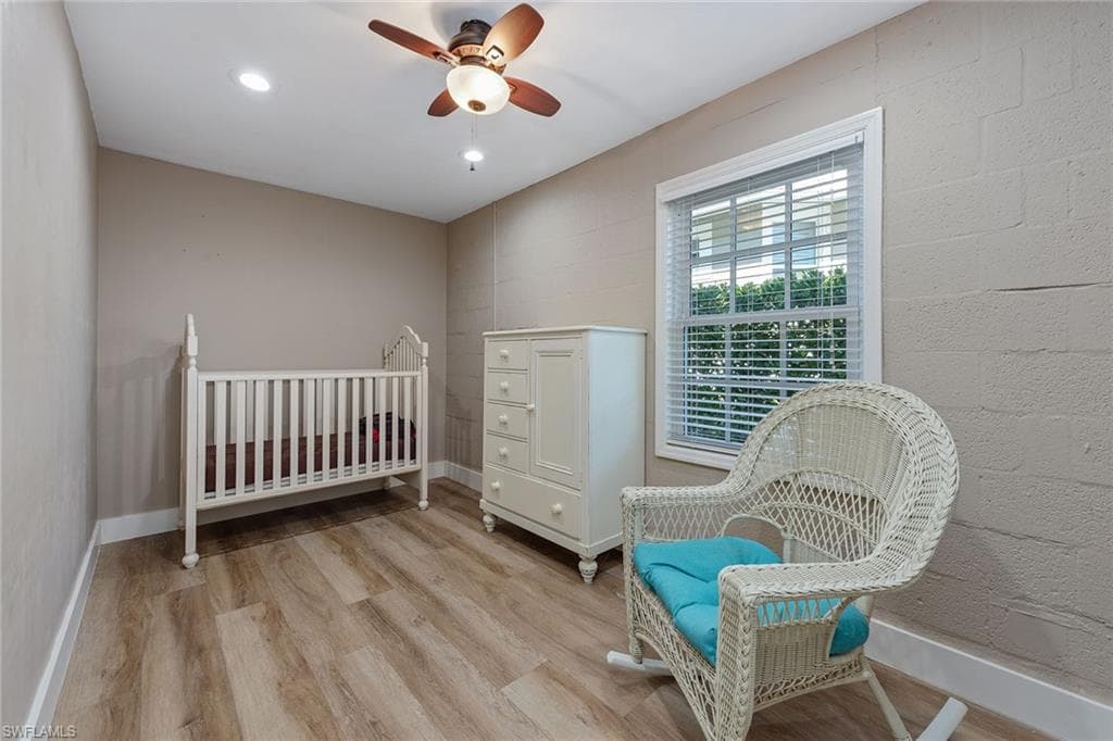 549 Tigertail Ct, Marco Island, FL 34145-28