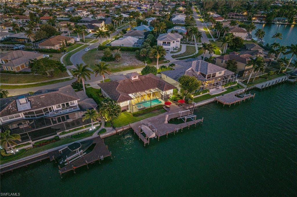 549 Tigertail Ct, Marco Island, FL 34145-48