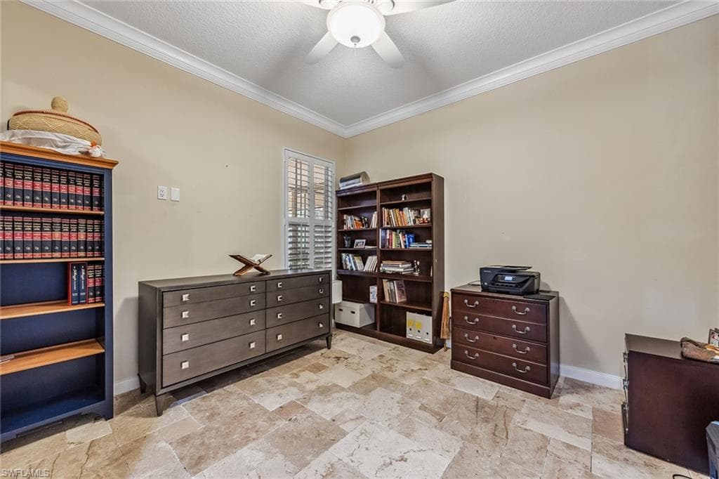 2881 Hatteras Way, Naples, FL 34119-22