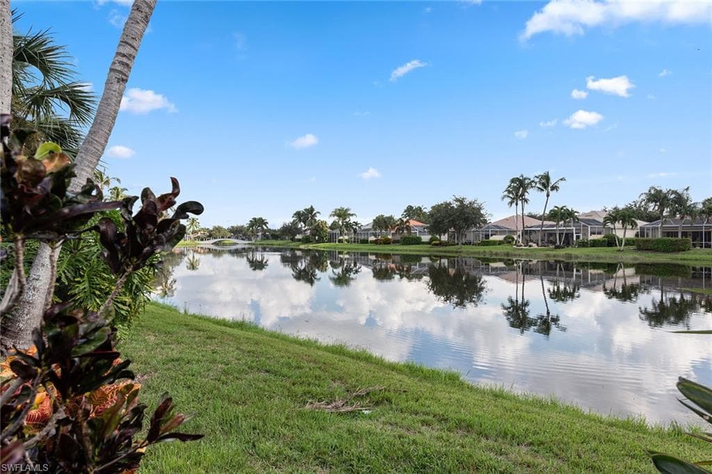 2881 Hatteras Way, Naples, FL 34119-28