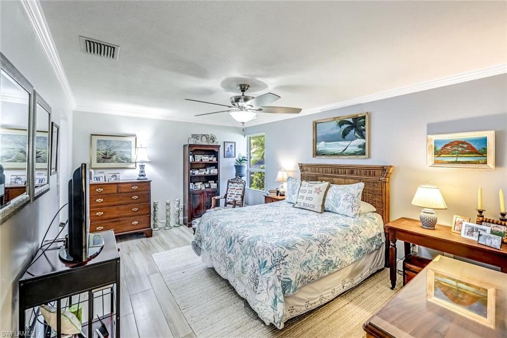 4459 Lakewood Blvd, Naples, FL 34112-14