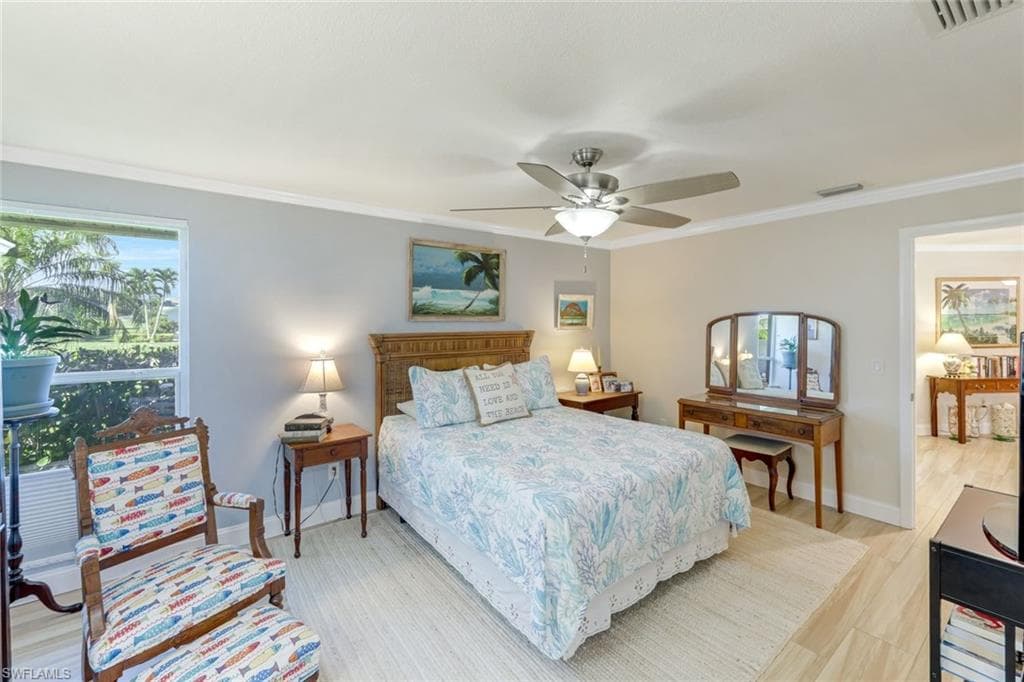 4459 Lakewood Blvd, Naples, FL 34112-15