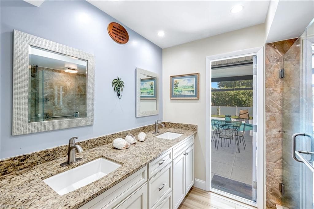 4459 Lakewood Blvd, Naples, FL 34112-17