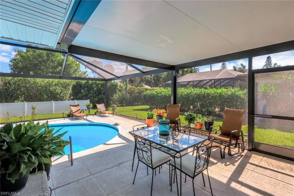 4459 Lakewood Blvd, Naples, FL 34112-25