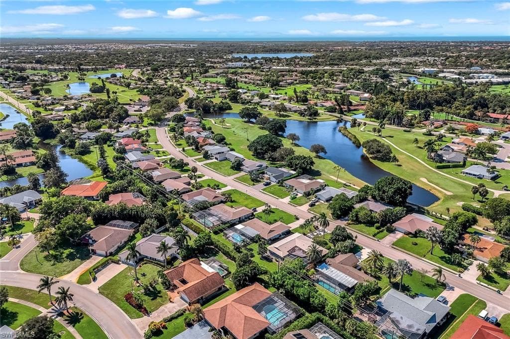 4459 Lakewood Blvd, Naples, FL 34112-35