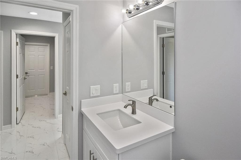 3306 1st St SW, Lehigh Acres, FL 33976-20