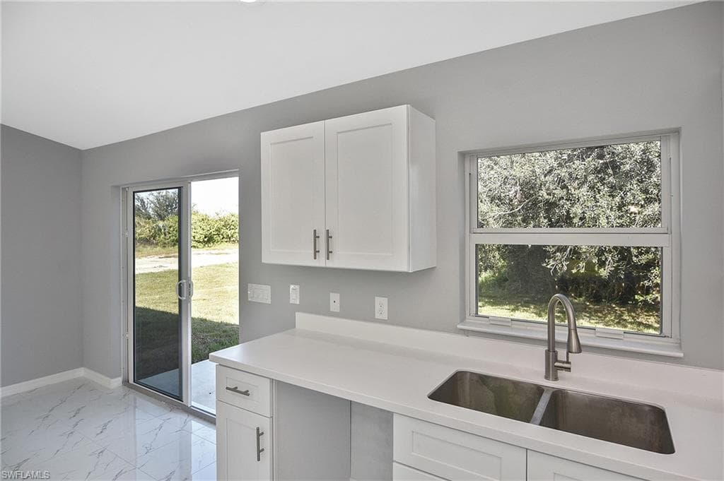 3306 1st St SW, Lehigh Acres, FL 33976-39