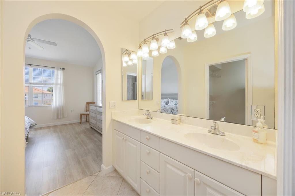 3057 Driftwood Way 4004, Naples, FL 34109-17