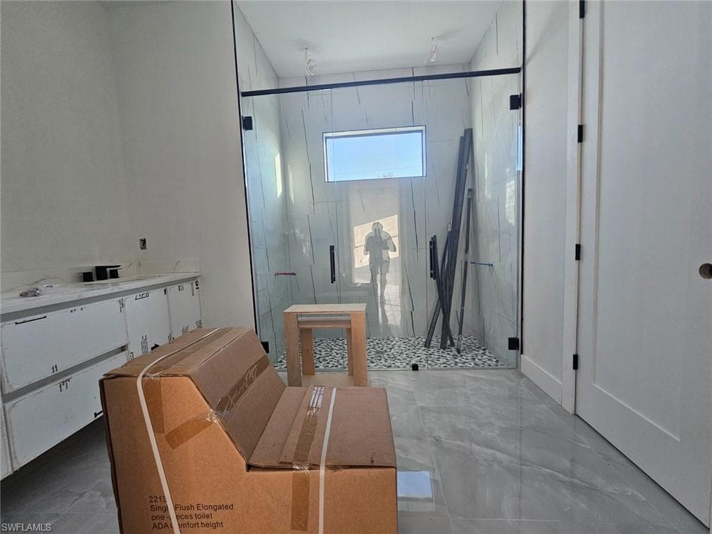 31 19th Ter, Cape Coral, FL 33993-14