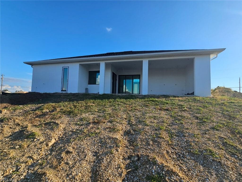 31 19th Ter, Cape Coral, FL 33993-29