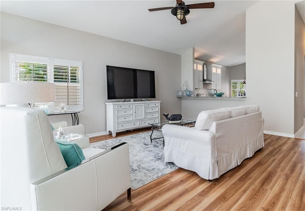 102 Palm Frond Ct, Naples, FL 34104-13