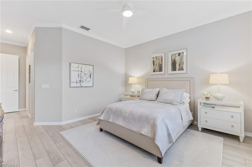 1211 Egrets Lndg 202, Naples, FL 34108-16