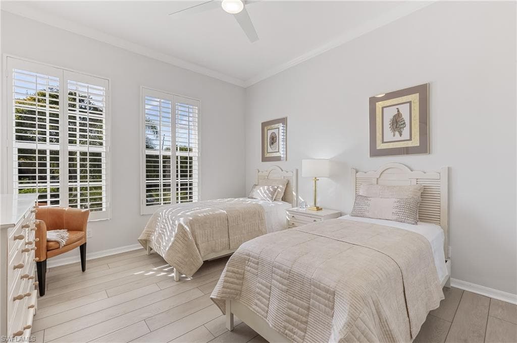 1211 Egrets Lndg 202, Naples, FL 34108-19