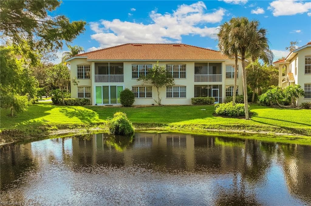 1211 Egrets Lndg 202, Naples, FL 34108-24