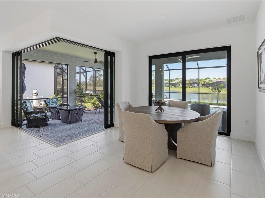 1937 Don Benito Way, Naples, FL 34120-9