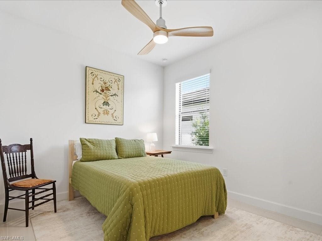 1937 Don Benito Way, Naples, FL 34120-20