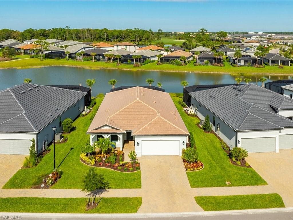 1937 Don Benito Way, Naples, FL 34120-2