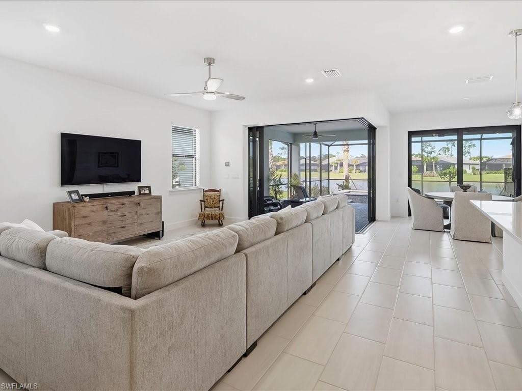 1937 Don Benito Way, Naples, FL 34120-4