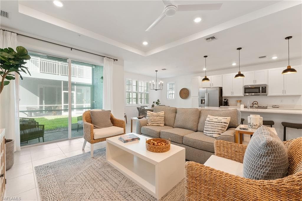 26401 Coco Cay Cir, Bonita Springs, FL 34135-9