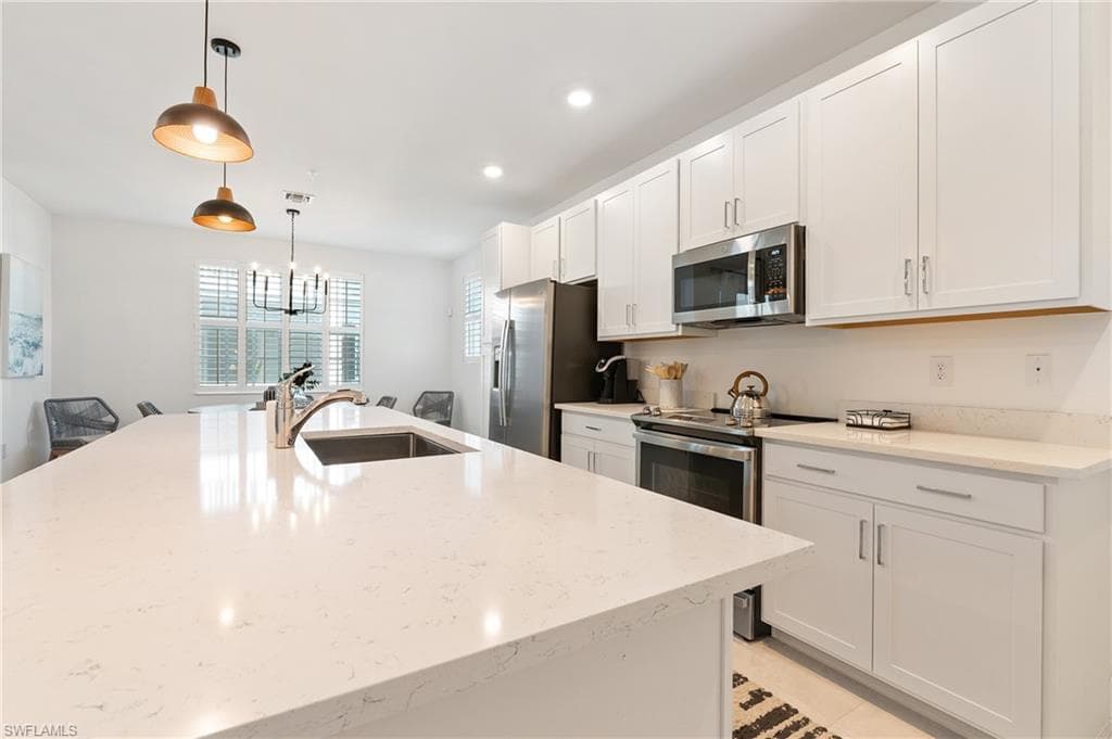 26401 Coco Cay Cir, Bonita Springs, FL 34135-5