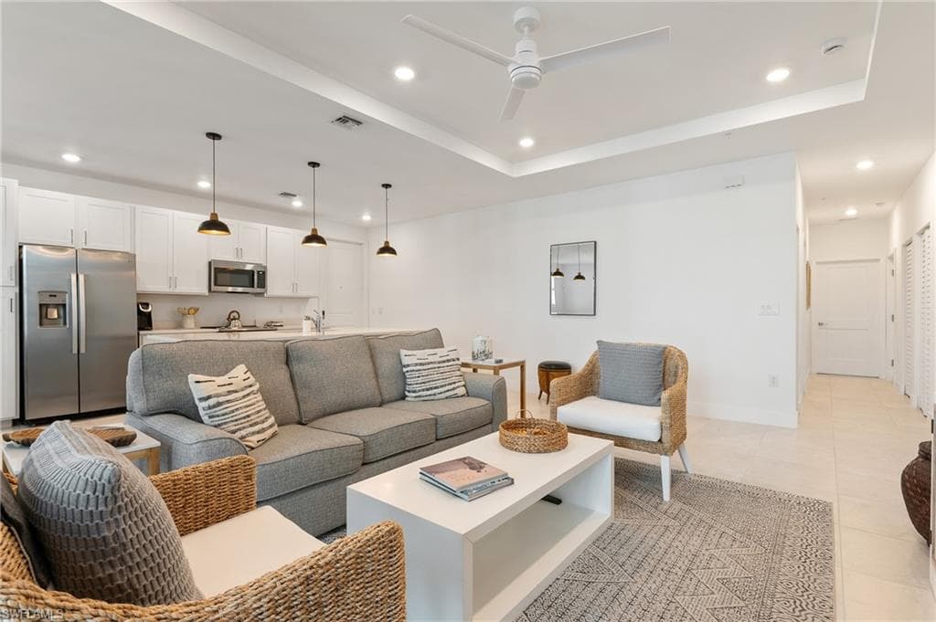 26401 Coco Cay Cir, Bonita Springs, FL 34135-7