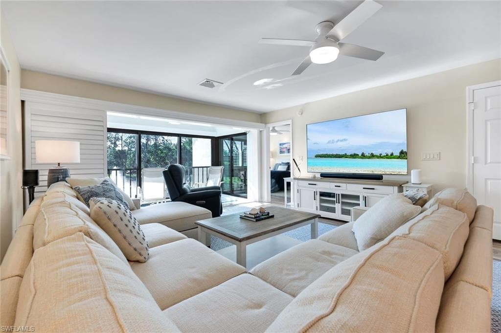 1672 Spoonbill Ln B, Naples, FL 34105-13