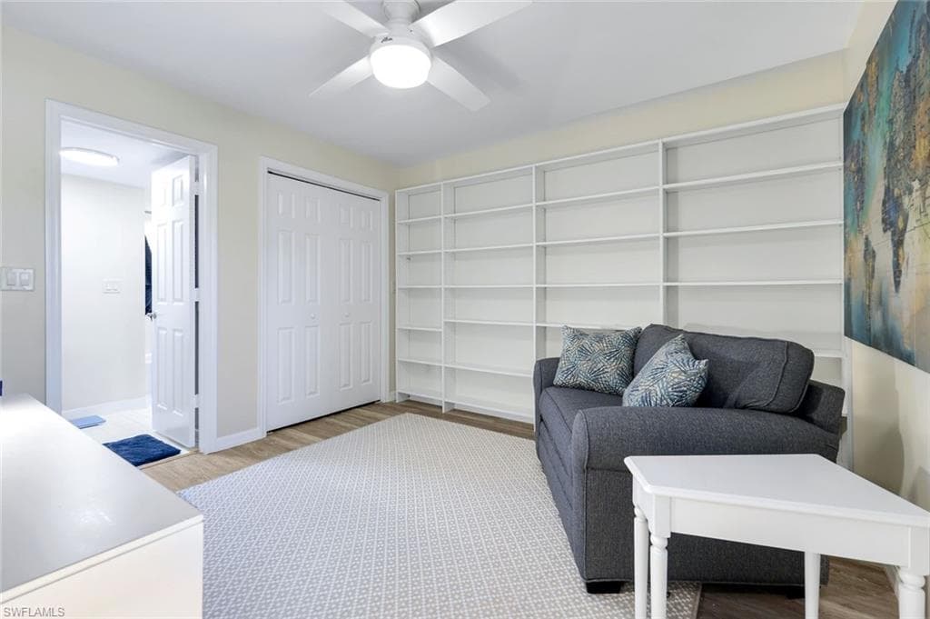 1672 Spoonbill Ln B, Naples, FL 34105-18