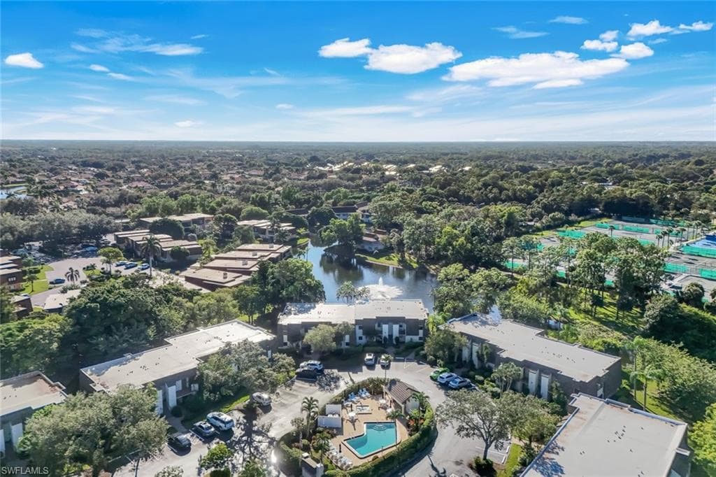 1672 Spoonbill Ln B, Naples, FL 34105-30