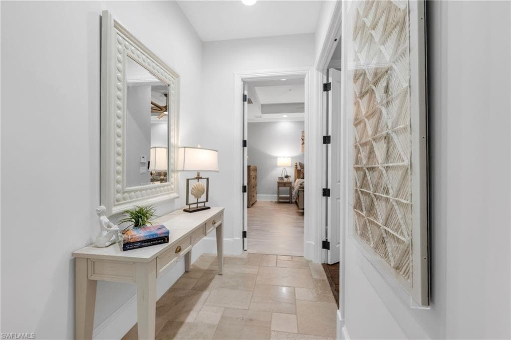 2306 Tradition Way 102, Naples, FL 34105-9