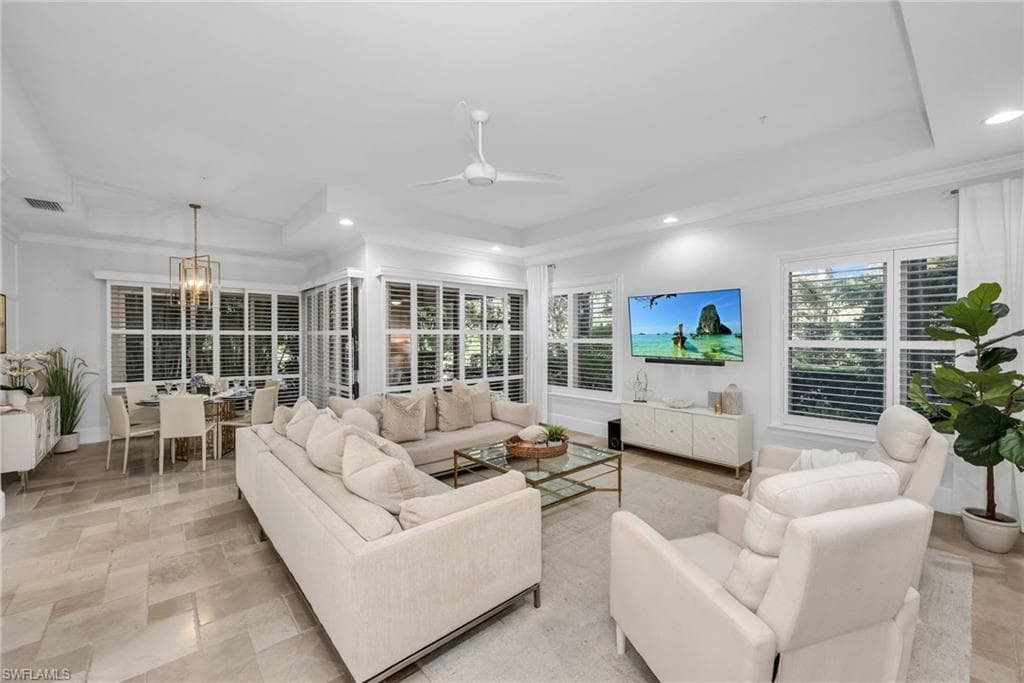 2306 Tradition Way 102, Naples, FL 34105-3