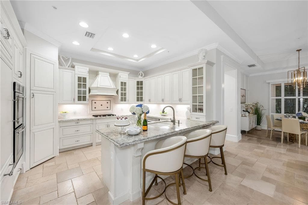 2306 Tradition Way 102, Naples, FL 34105-7