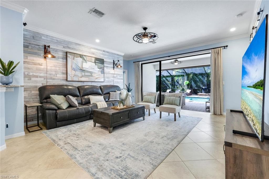 3783 Treasure Cove Cir, Naples, FL 34114-17