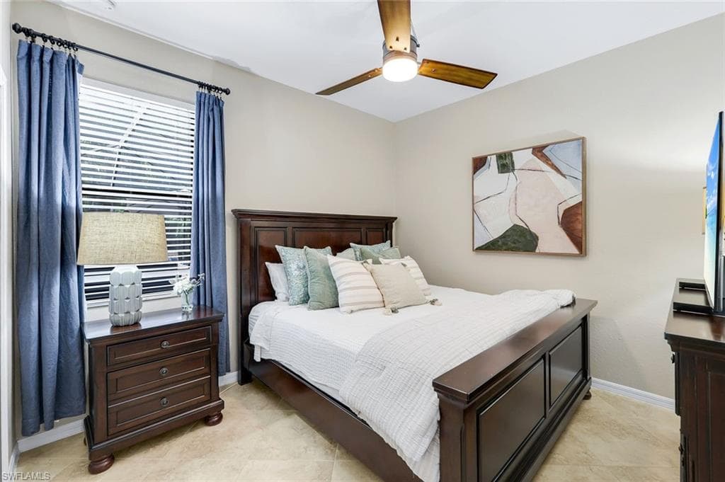 3783 Treasure Cove Cir, Naples, FL 34114-25