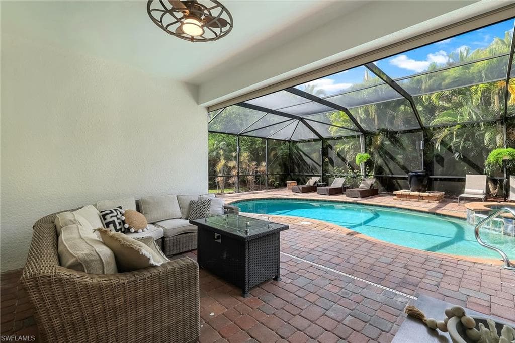 3783 Treasure Cove Cir, Naples, FL 34114-30