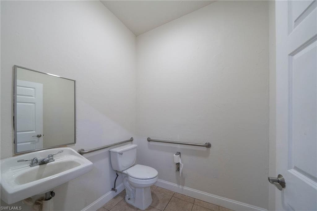 24551 Production Cir 2, Bonita Springs, FL 34135-21