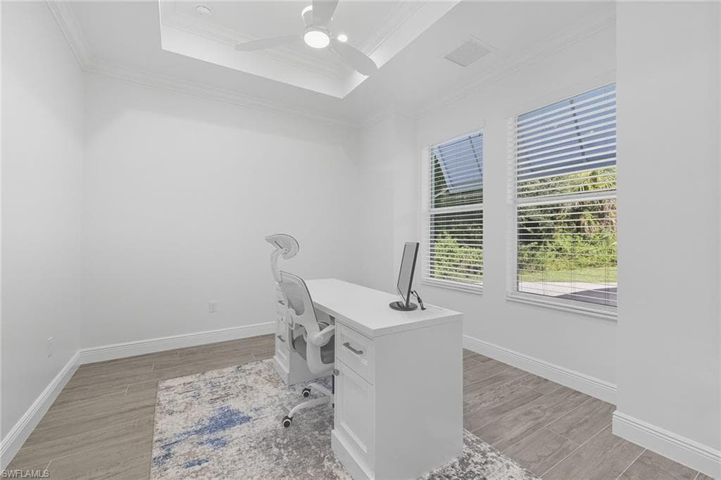 152 14th Ave NW, Naples, FL 34120-15