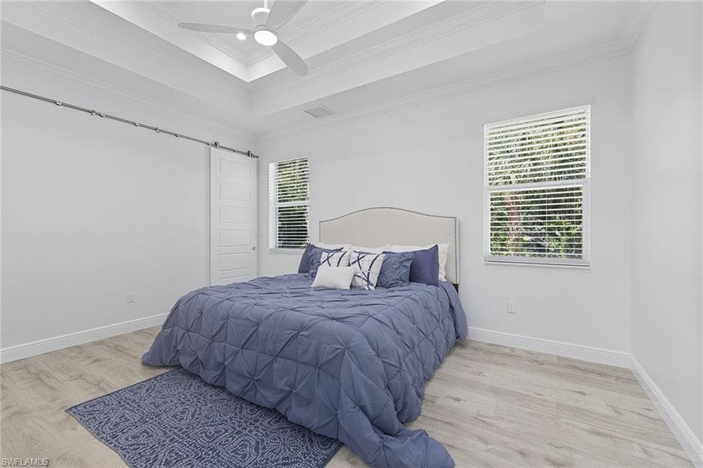 152 14th Ave NW, Naples, FL 34120-16