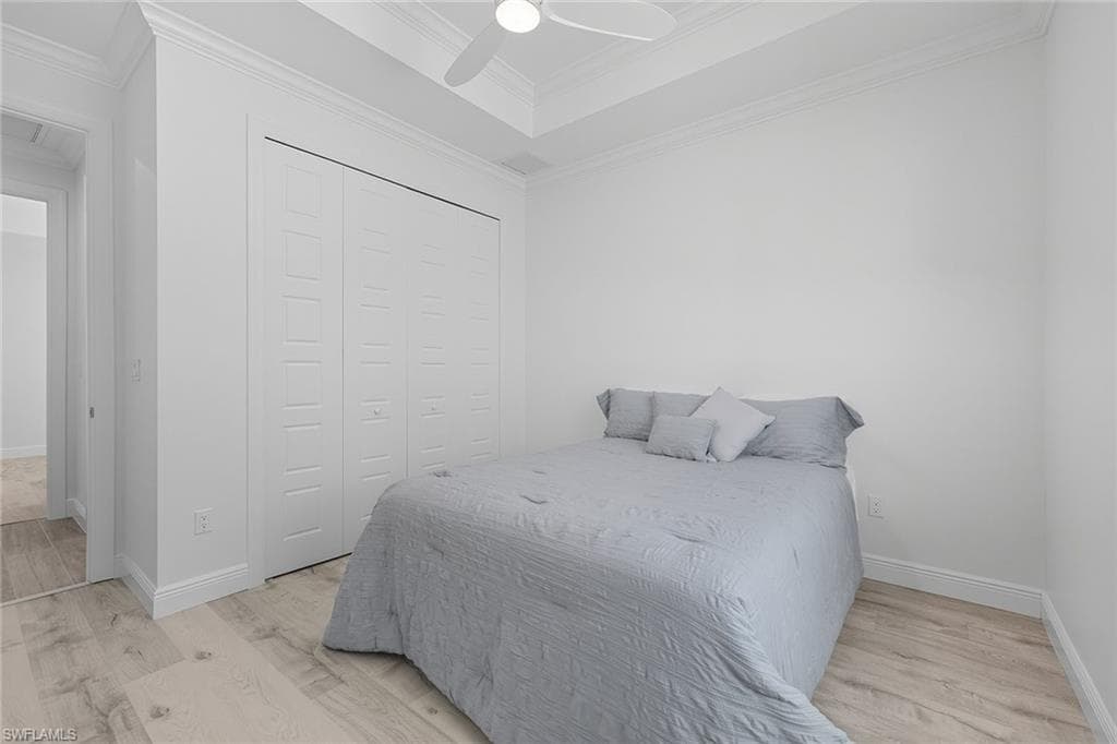 152 14th Ave NW, Naples, FL 34120-22